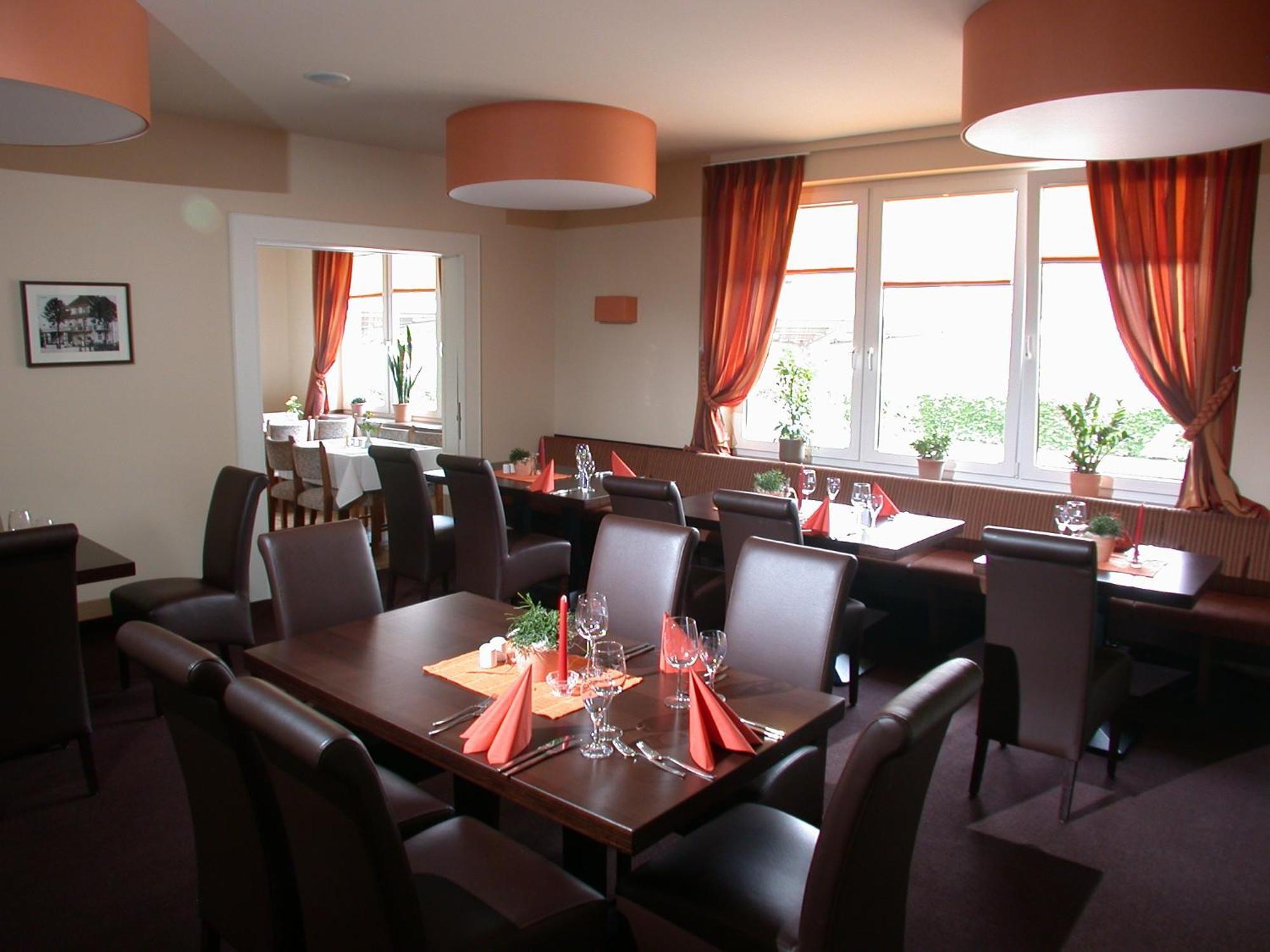 Westfaelischer Hof Lugde Luaran gambar