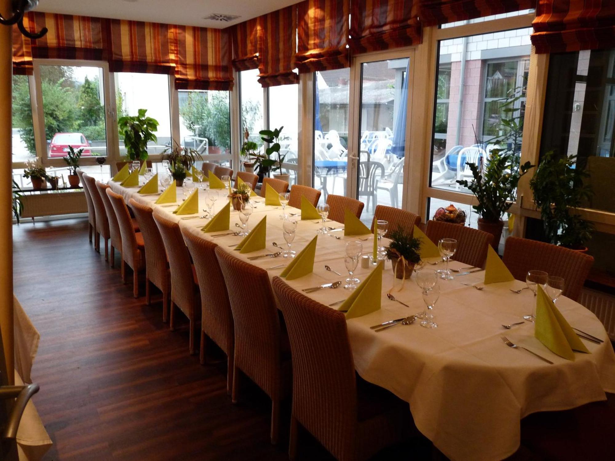 Westfaelischer Hof Lugde Luaran gambar