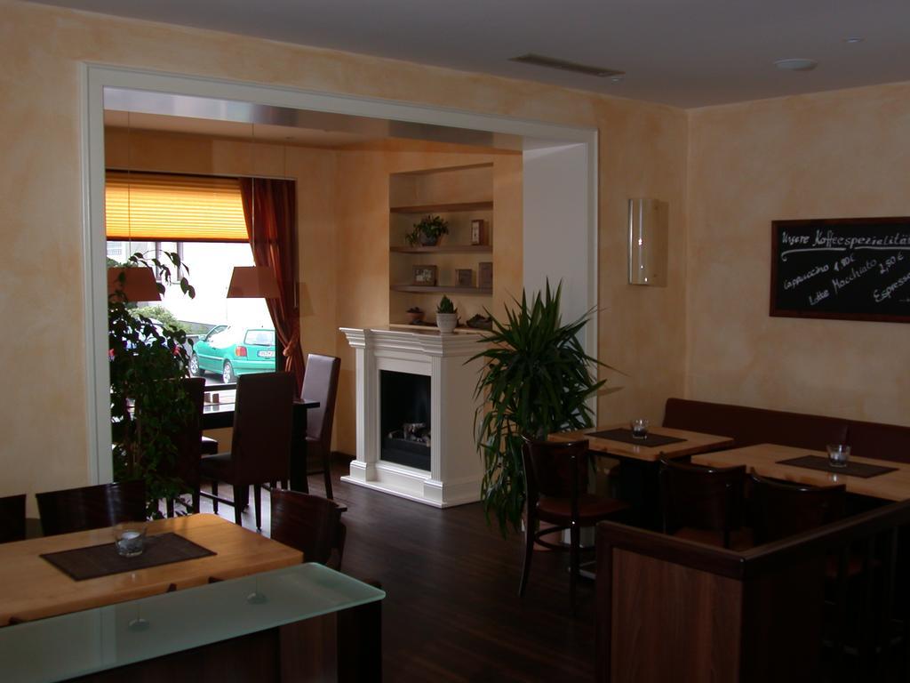 Westfaelischer Hof Lugde Luaran gambar